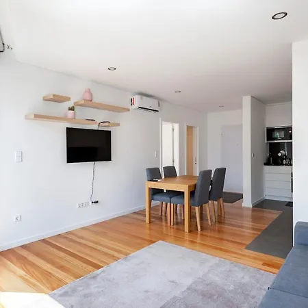 Cosy 1-bedroom Flat With Free Parking On Premises